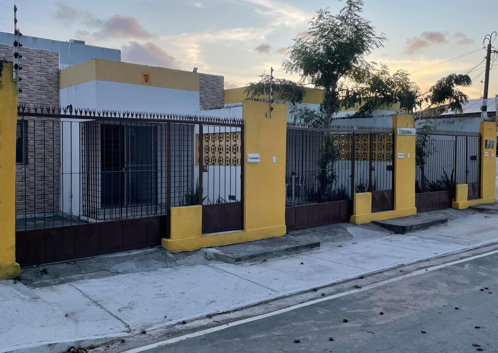 Casa Compacta No Prive Coqueiral Com Garagem Vila Recife Exterior foto